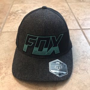 NWT Kids Fox Flextfit hat